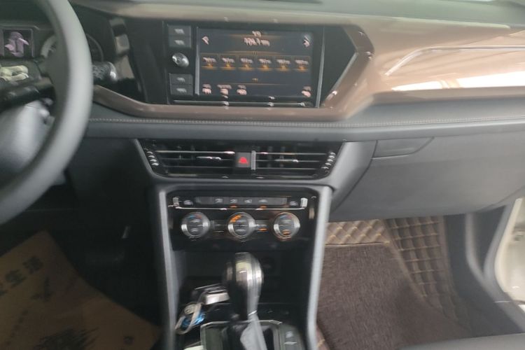 Volkswagen Tharu 2019 #13 Volkswagen Tharu 2019 car image #13