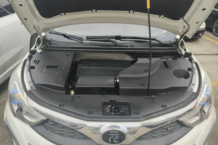 BYD Yuan 2018 #22 BYD Yuan 2018 car image #22