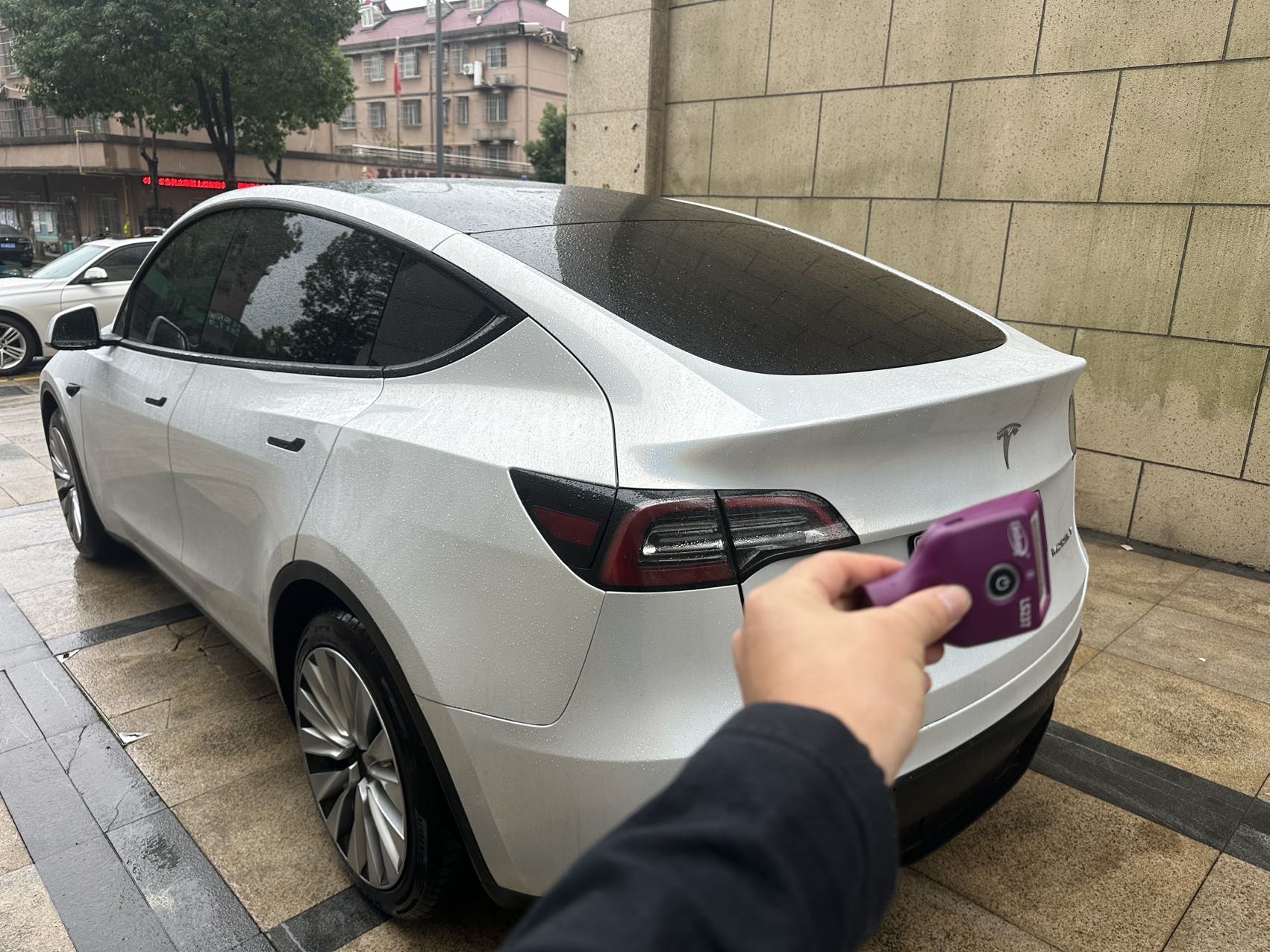 Tesla Model Y 2024 #6 Tesla Model Y 2024 immagine di auto #6