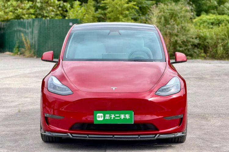 Tesla Model Y 2021 car image #3