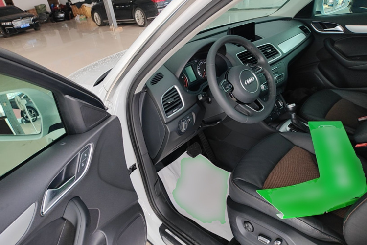 Audi Q3 2019 #16 Audi Q3 2019 car image #16