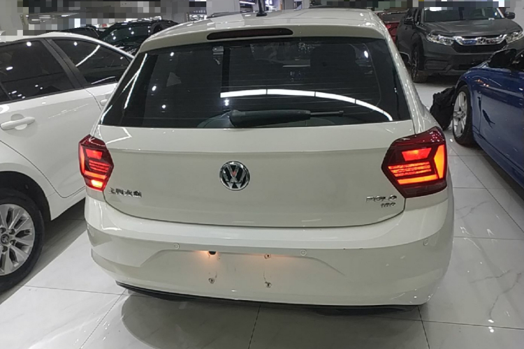 Volkswagen Polo 2020 car image #4