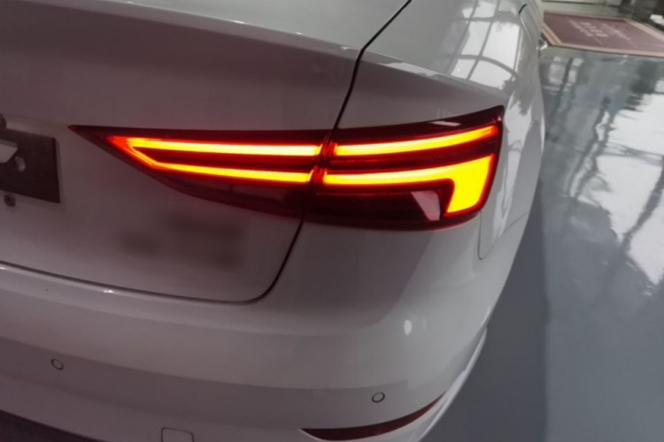 Audi A3 2019 car image #8