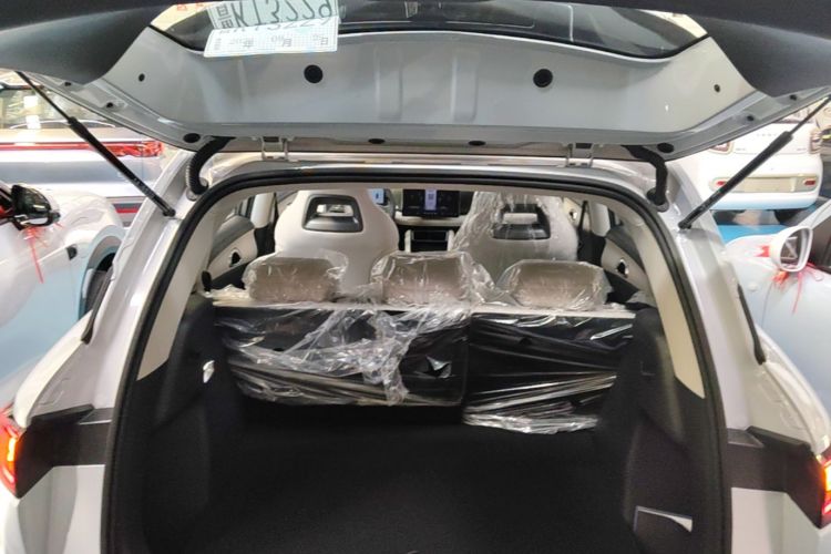 BYD YuanUP 2026 car image #19