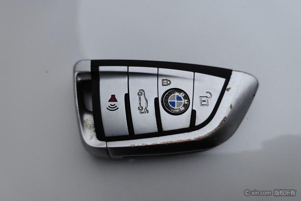 BMW 3 Series 2017 #6 BMW 3 Series 2017 car image #6