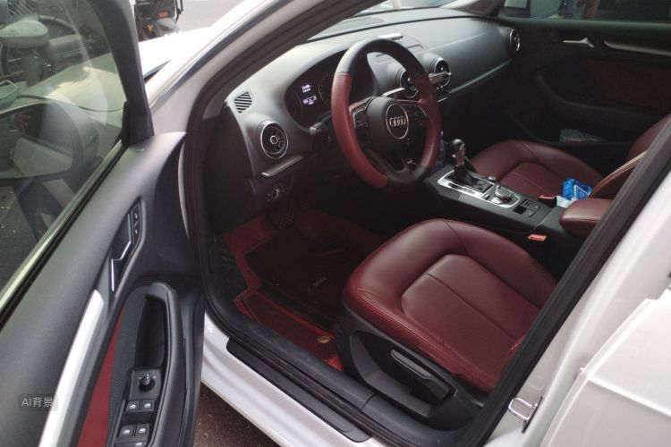 Audi A3 2018 car image #18