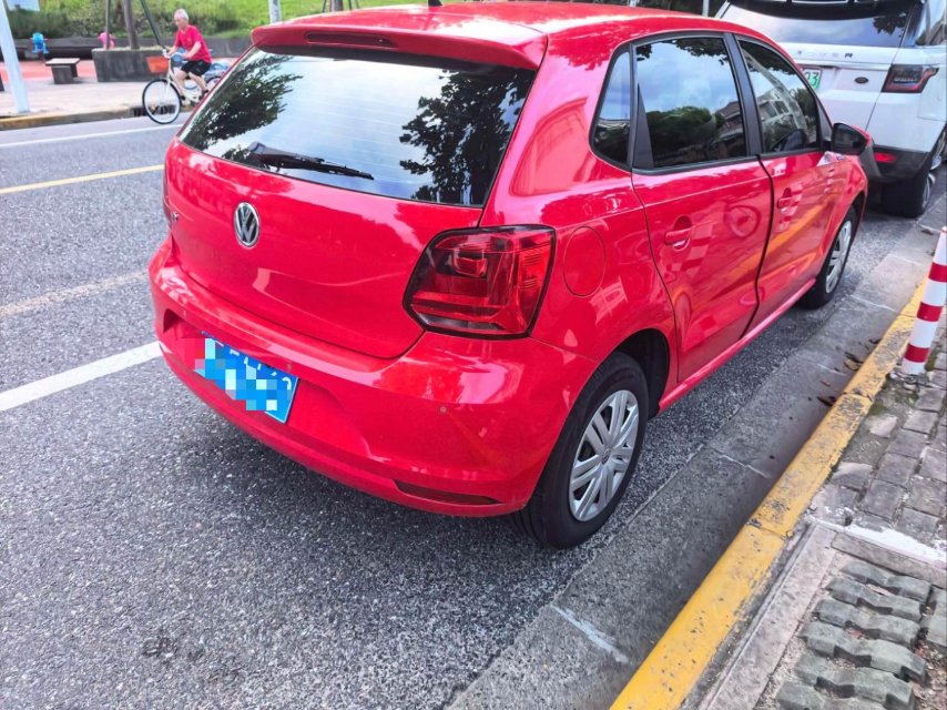 Volkswagen Polo 2017 car image #3