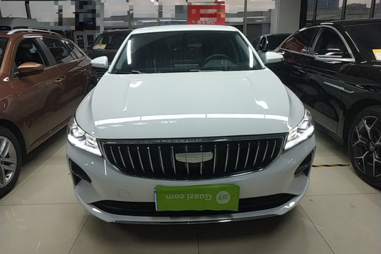 GEELY Emgrand 2026 image de voiture #3