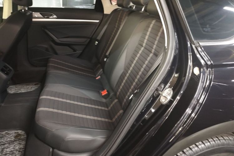 Volkswagen Lavida 2019 #13 Volkswagen Lavida 2019 car image #13