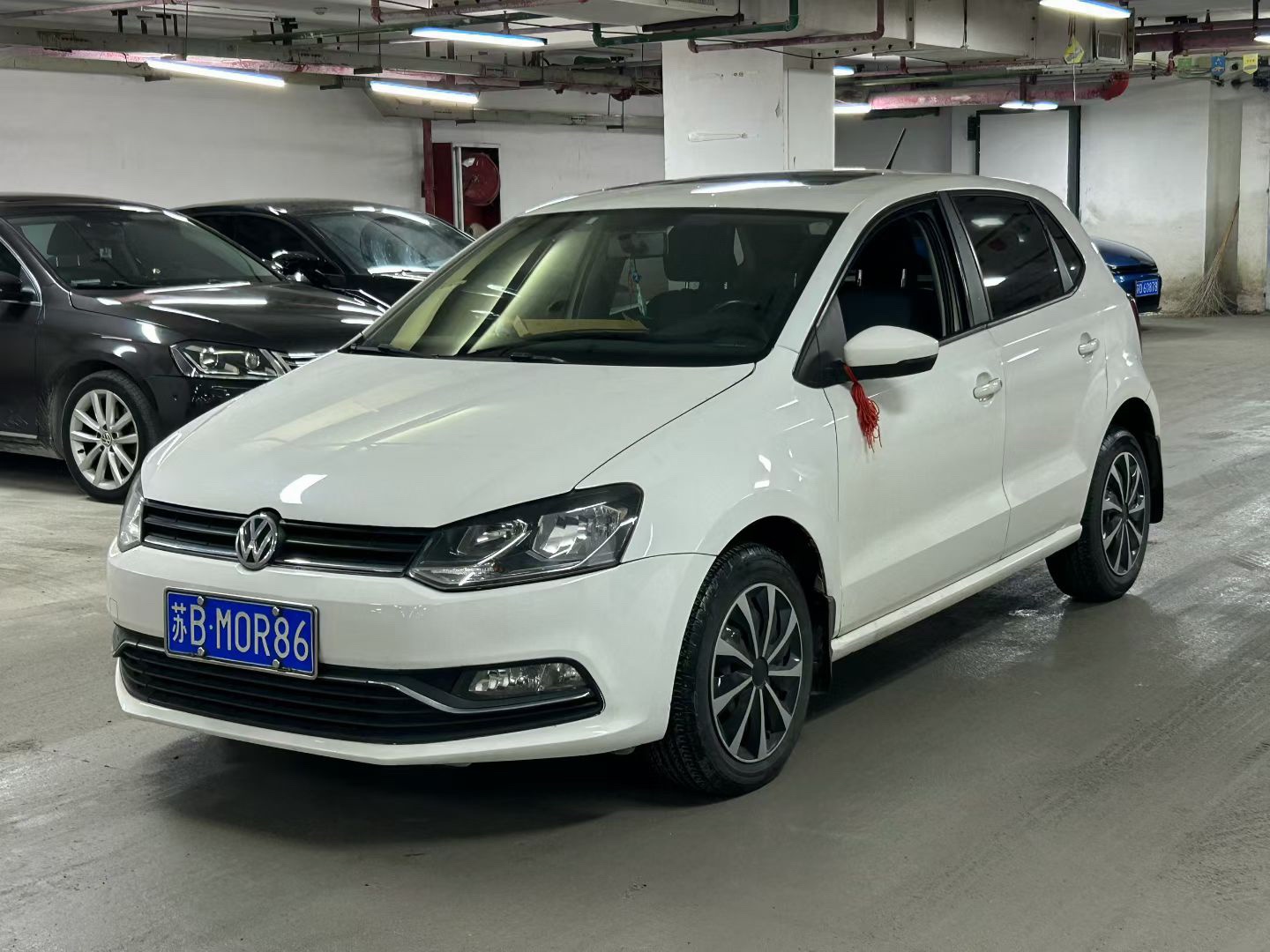 Volkswagen Polo 2016 Volkswagen Polo 2016 car image