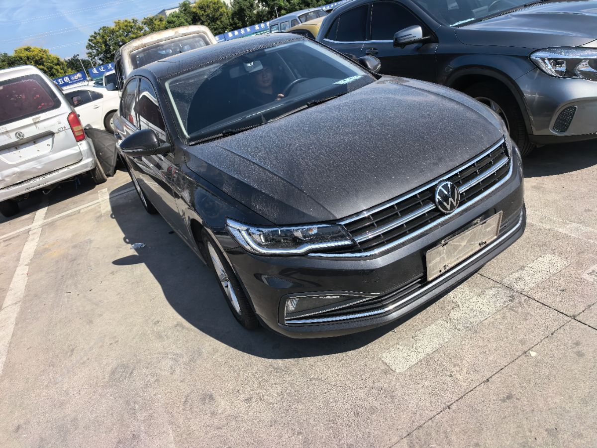 Volkswagen Bora 2022 car image #2