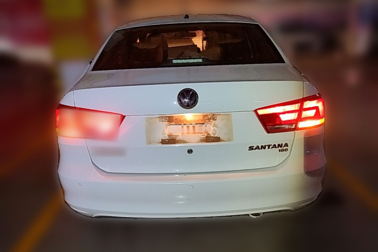 Volkswagen Santana 2016 car image #6