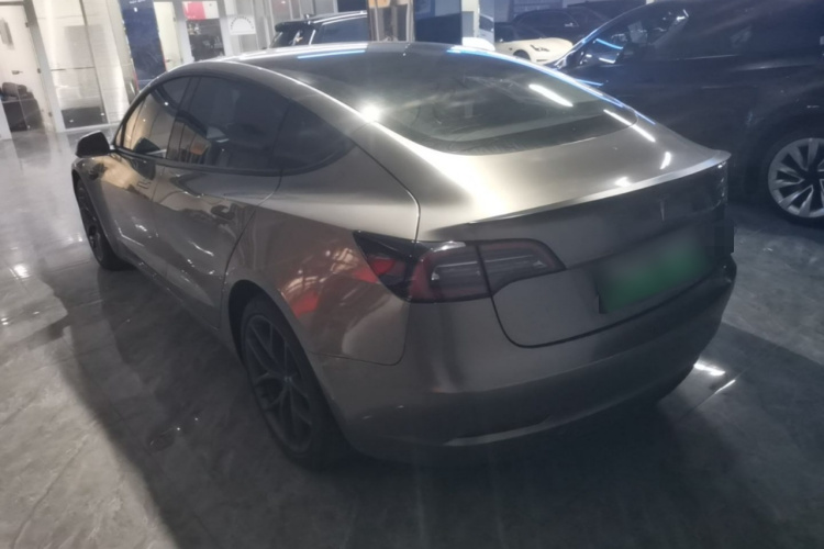 Tesla Model 3 2022 #5 Tesla Model 3 2022 immagine di auto #5