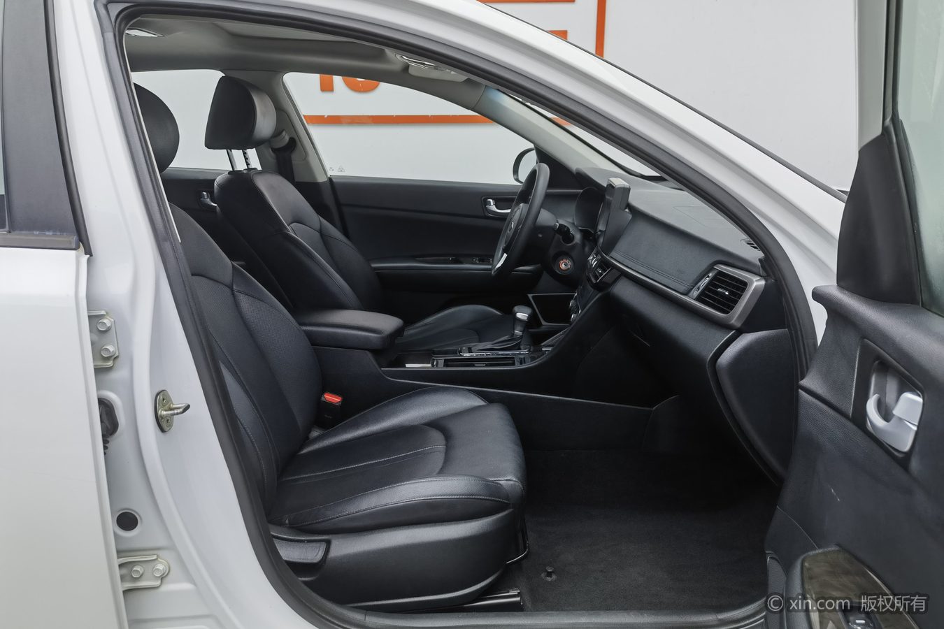 Kia K5 2016 car image #24