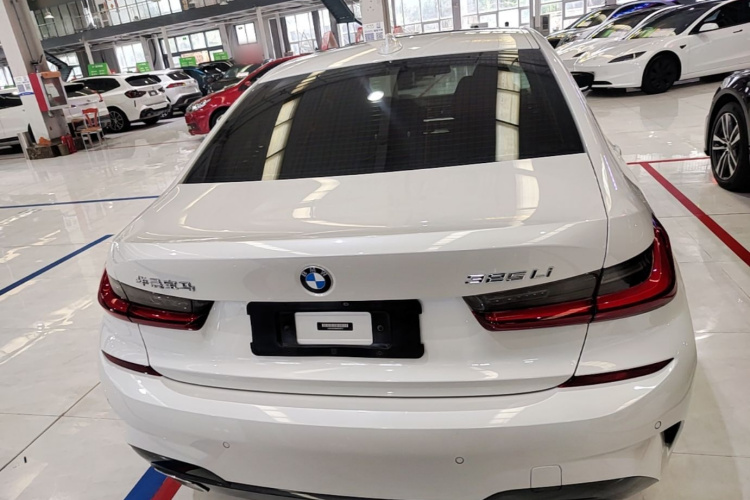 BMW 3 Series 2022 #6 BMW 3 Series 2022 car image #6