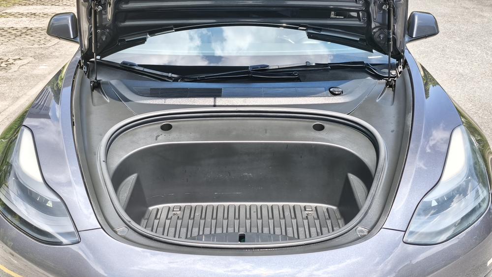 Tesla Model 3 2021 car image #22
