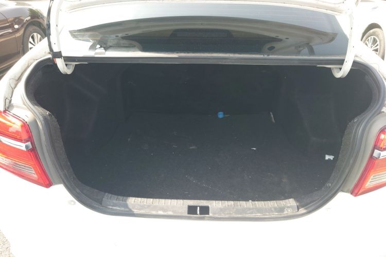 Toyota Vios 2018 immagine di auto #19