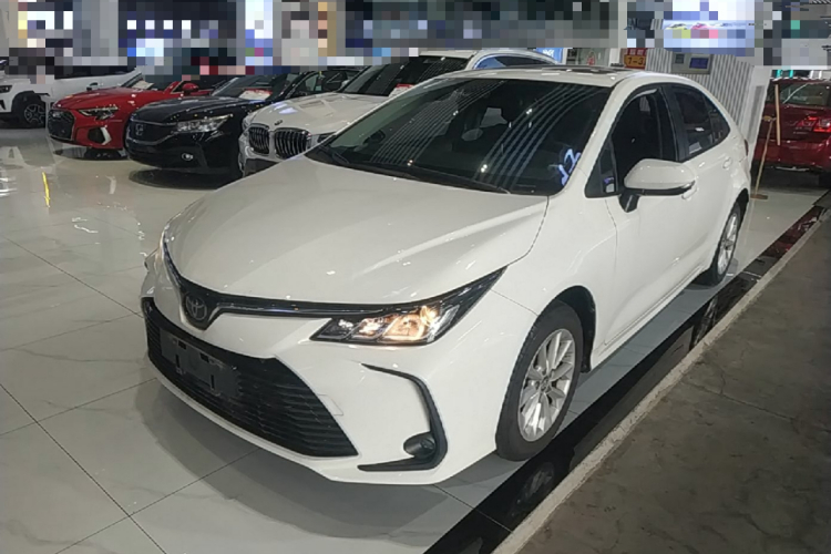 Toyota Corolla 2021 #2 Toyota Corolla 2021 صورة سيارة #2