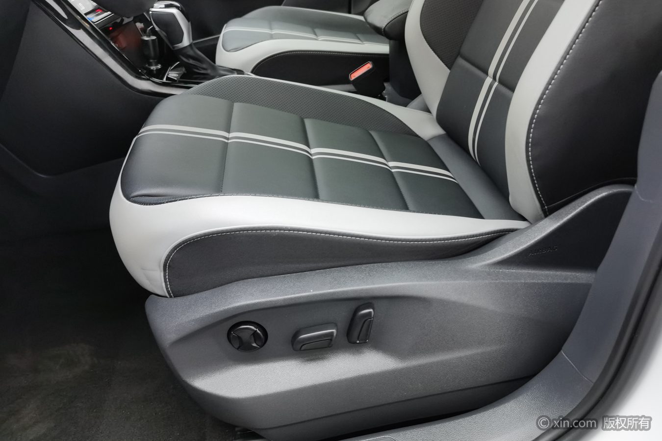 Volkswagen T-Roc 2025 #21 Volkswagen T-Roc 2025 immagine di auto #21