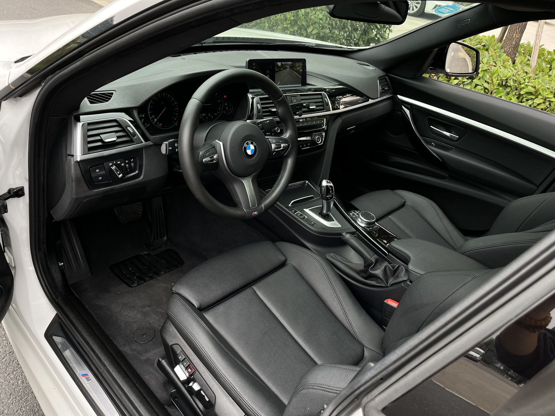 BMW 3 Series GT 2019 #4 BMW 3 Series GT 2019 car image #4