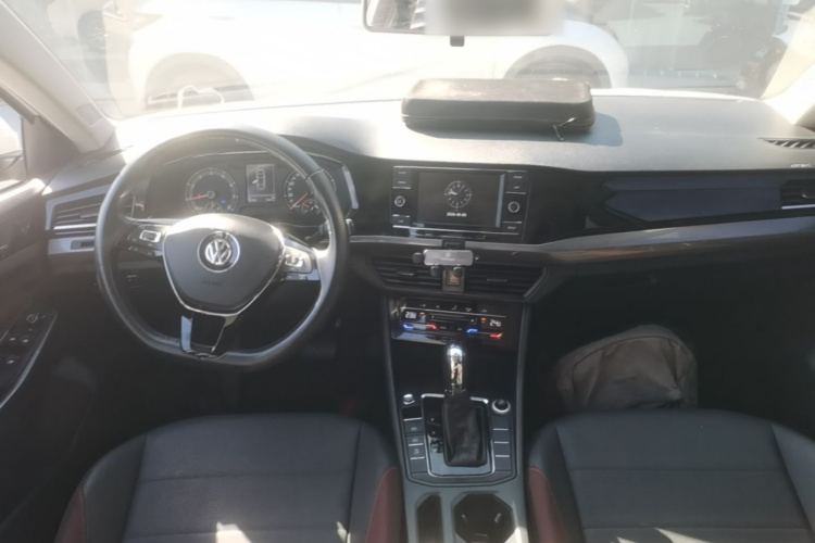 Volkswagen Bora 2020 car image #11