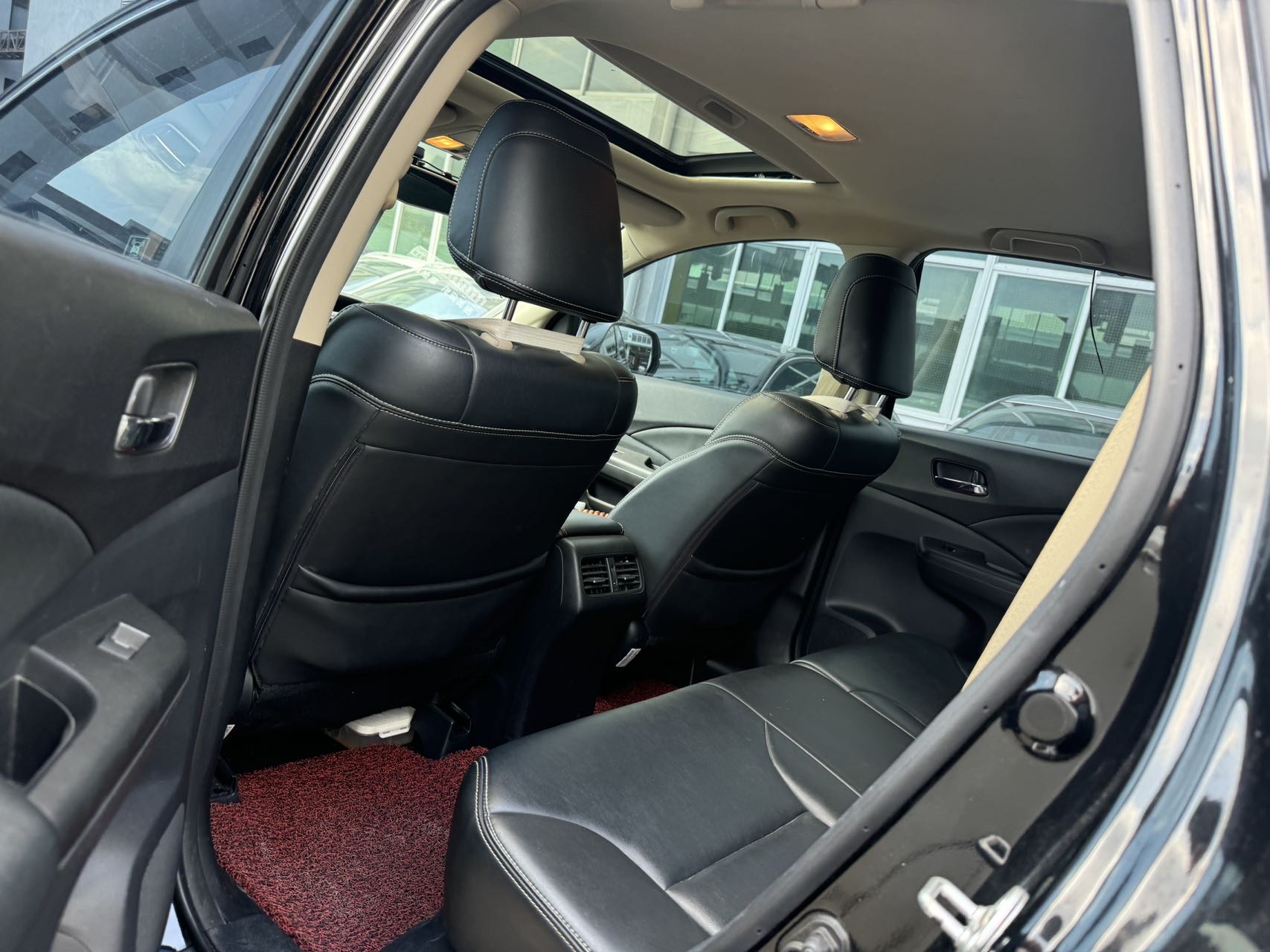 Honda CR-V 2017 car image #2