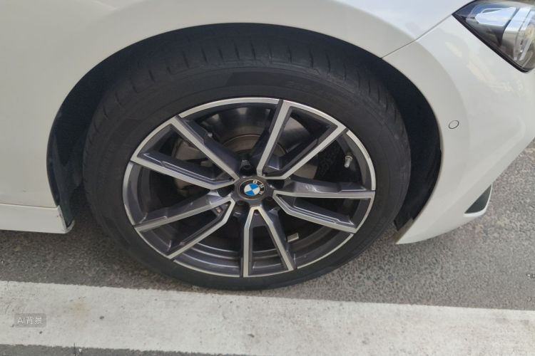 BMW 3 Series 2024 car image #9
