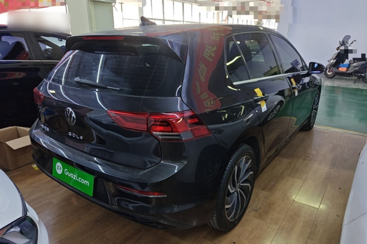Volkswagen Golf 2021 car image #5
