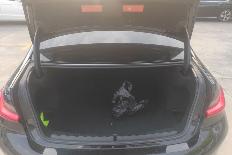 BMW 3 Series 2024 imagen de coche #19