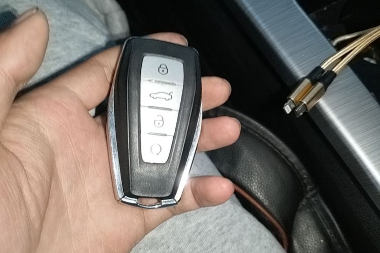 GEELY Emgrand GS 2019 car image #9