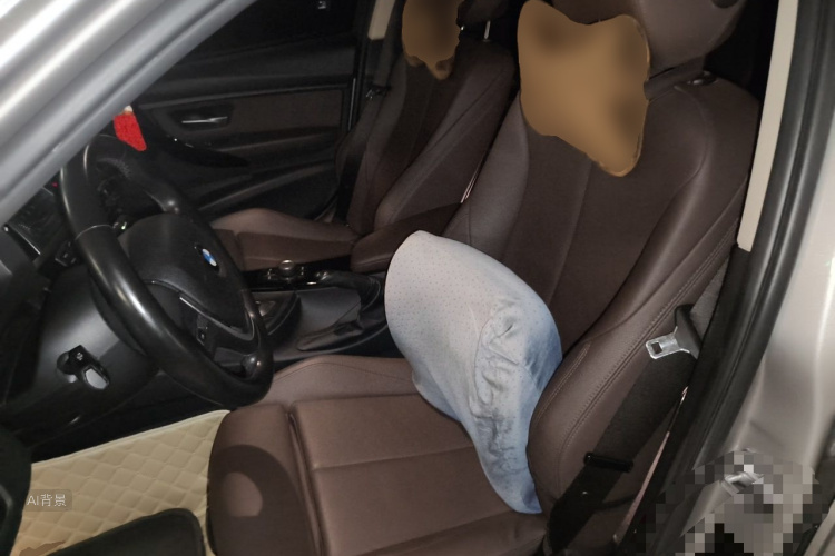 BMW 3 Series 2018 car image #17