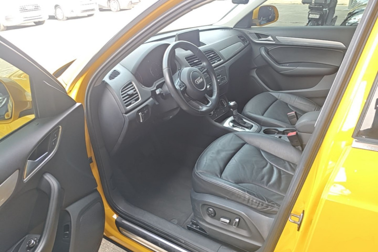 Audi Q3 2016 #16 Audi Q3 2016 car image #16