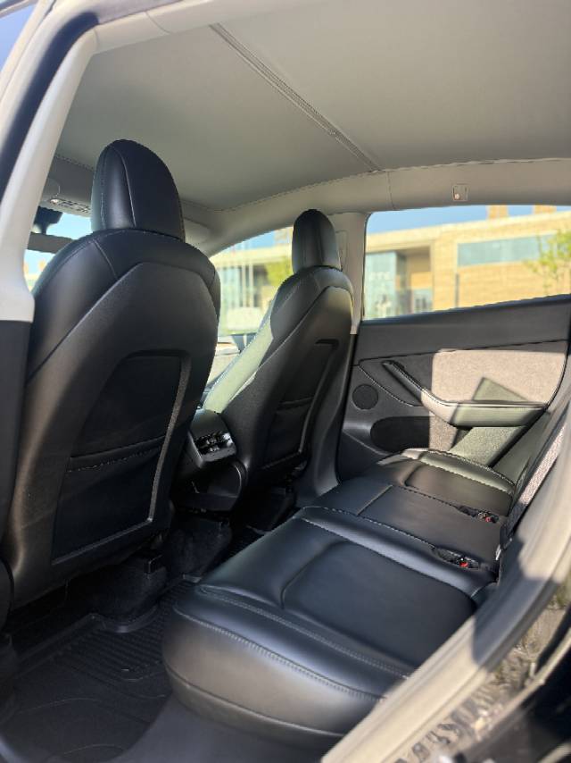 Tesla Model Y 2022 #7 Tesla Model Y 2022 car image #7