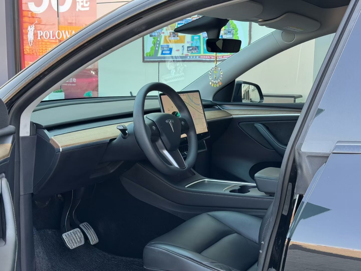 Tesla Model Y 2021 #7 Tesla Model Y 2021 car image #7