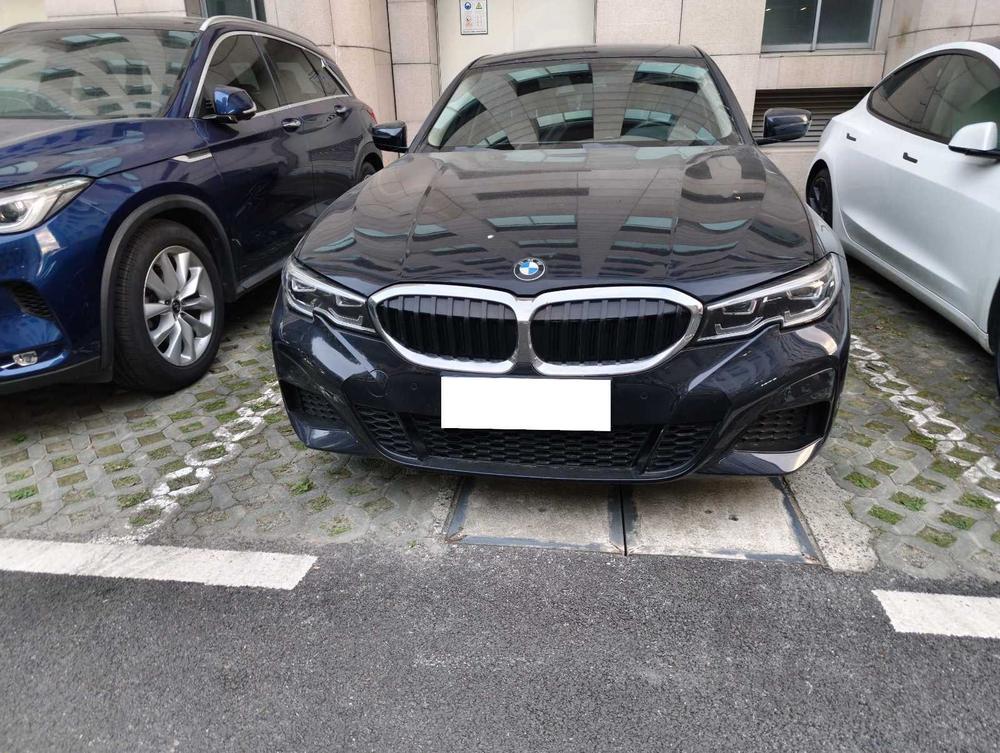 BMW 3 Series 2021 car image #2