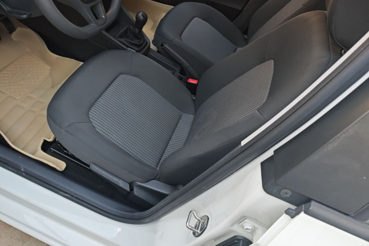 Volkswagen Santana 2018 car image #15
