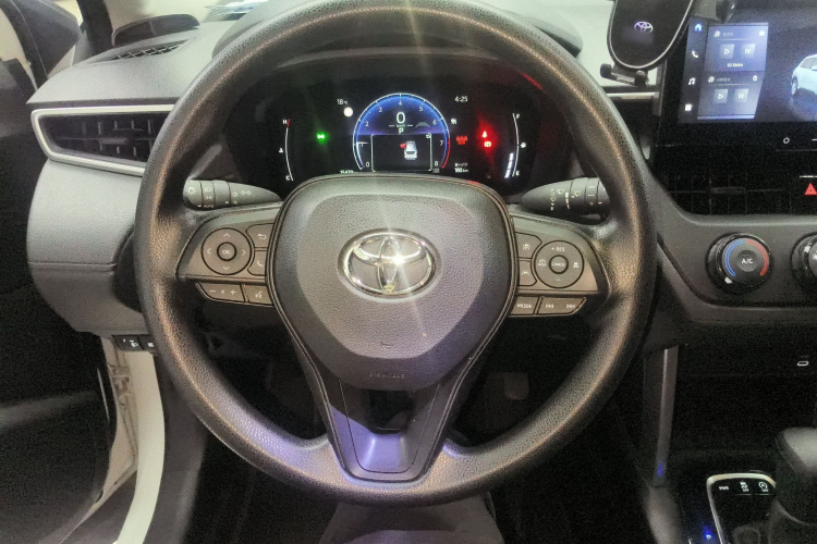 Toyota Corolla Cross 2023 #15 Toyota Corolla Cross 2023 car image #15
