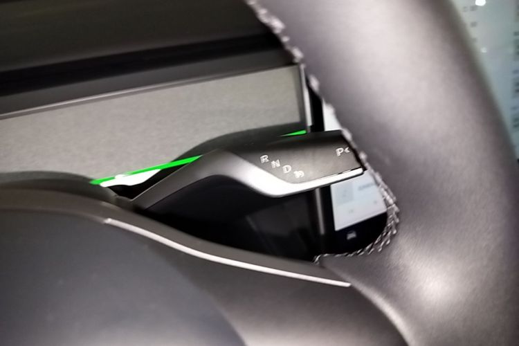 Tesla Model Y 2024 car image #14