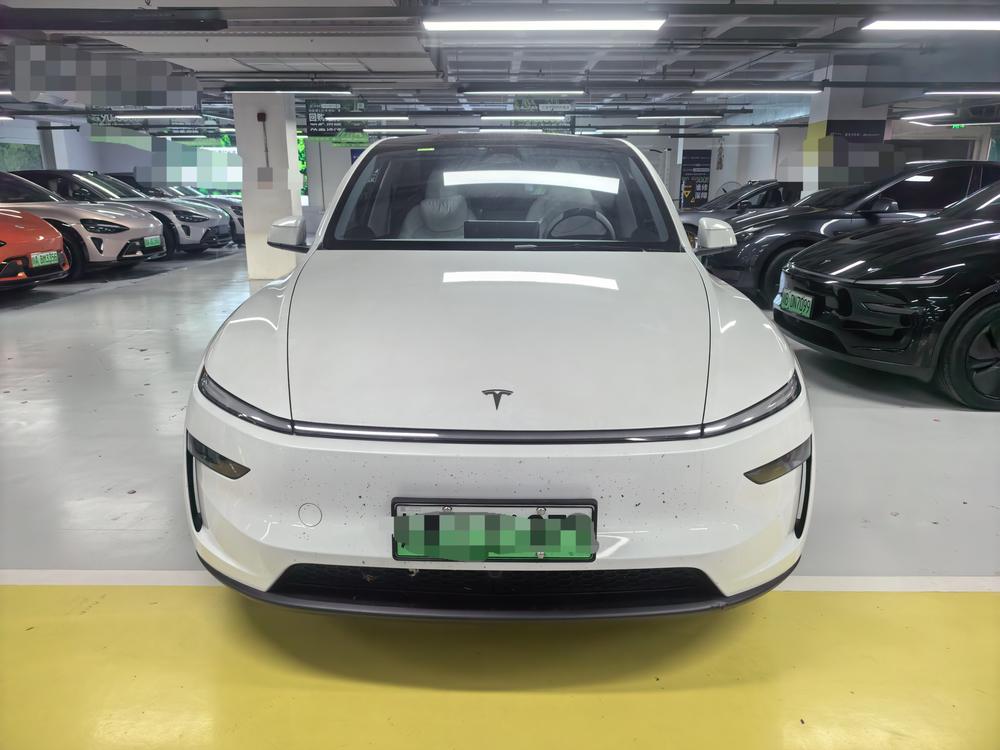 Tesla Model Y 2025 #2 Tesla Model Y 2025 изображение автомобиля #2