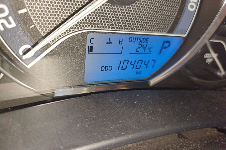Toyota Corolla 2017 #10 Toyota Corolla 2017 car image #10