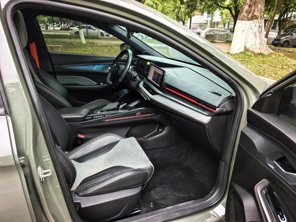 GEELY Binray 2022 immagine di auto #12