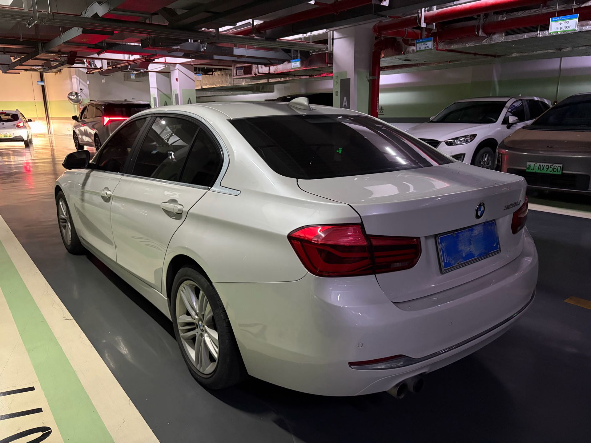 BMW 3 Series 2017 #4 BMW 3 Series 2017 car image #4
