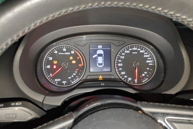 Audi A3 2018 immagine di auto #13