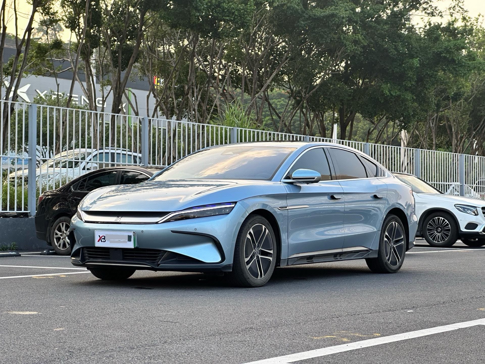 BYD Han 2023 car image 