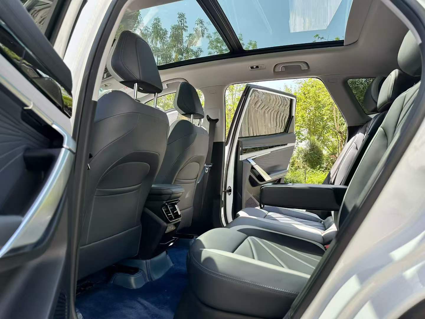 GEELY Boyue L 2023 image de voiture #5