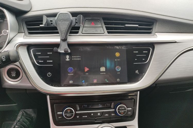 GEELY Emgrand GS 2020 #13 GEELY Emgrand GS 2020 car image #13