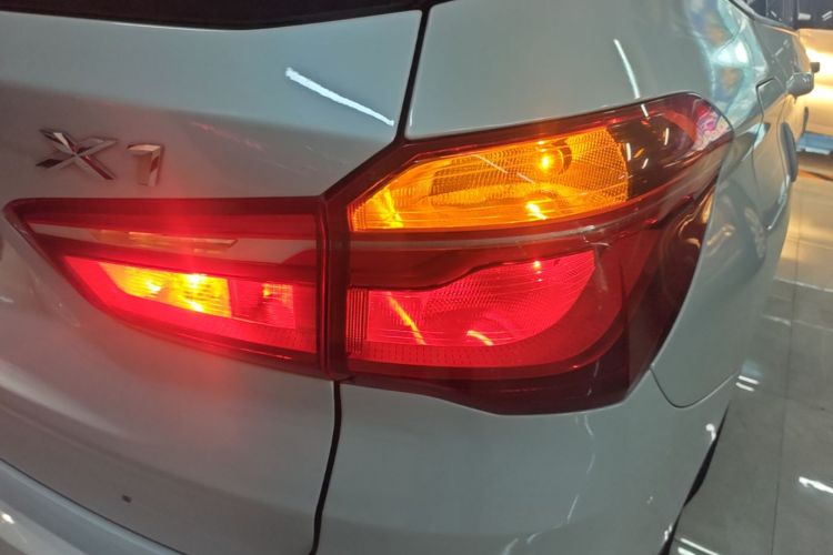 BMW X1 2016 #8 BMW X1 2016 car image #8