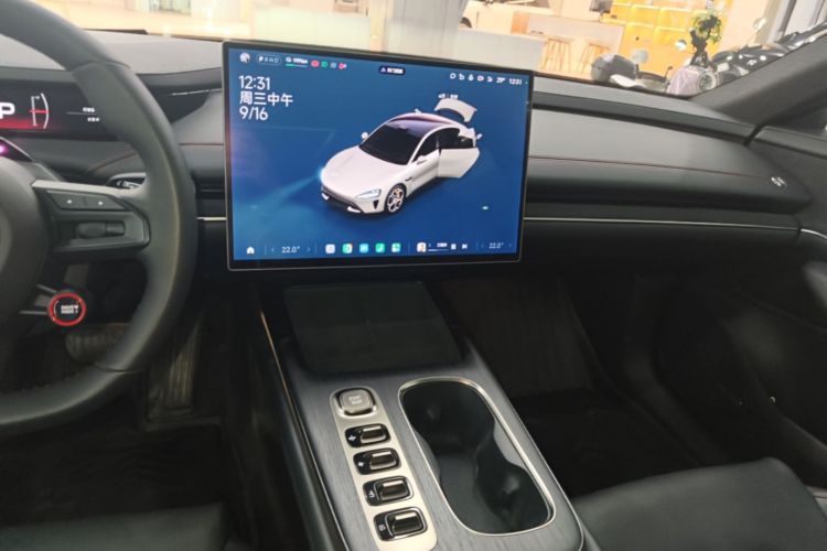 MI SU7 2024 car image #13