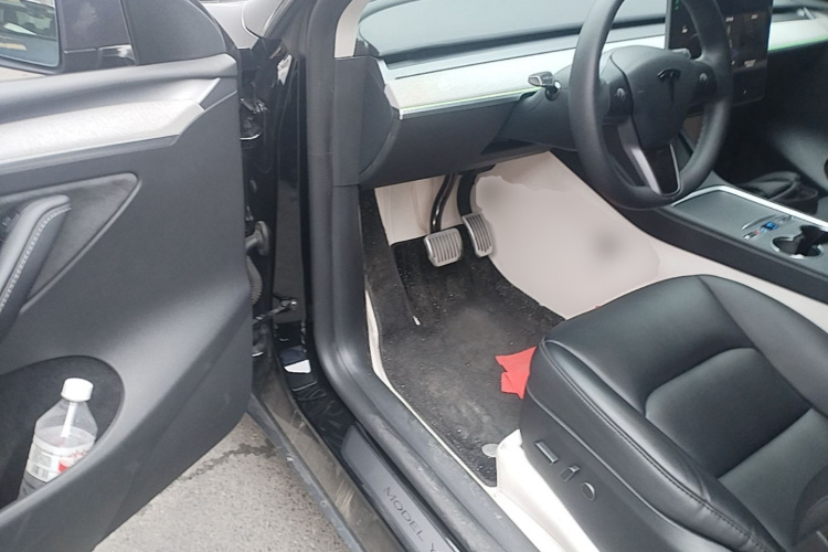 Tesla Model Y 2023 #16 Tesla Model Y 2023 صورة سيارة #16