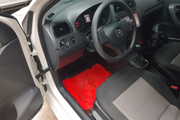 Volkswagen Polo 2017 imagem de carro #12